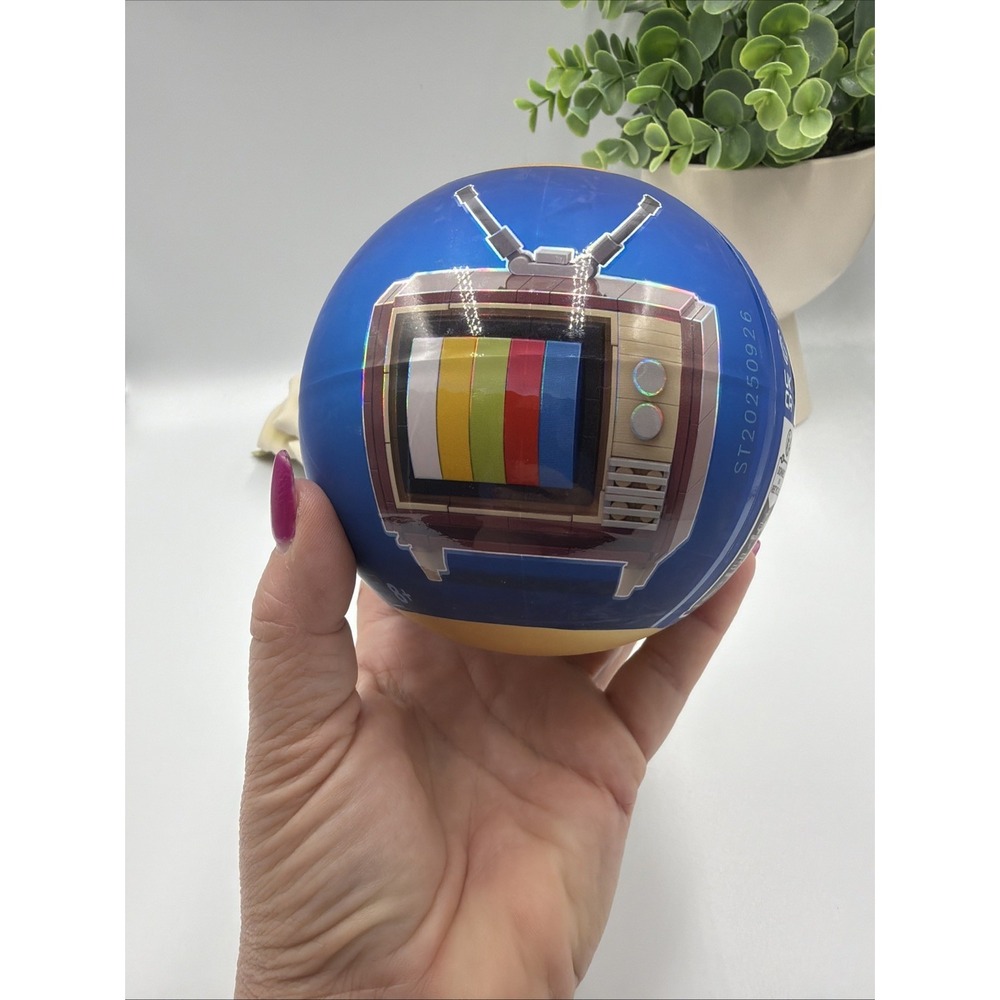 Zuru Max Retro 168 Piece Television